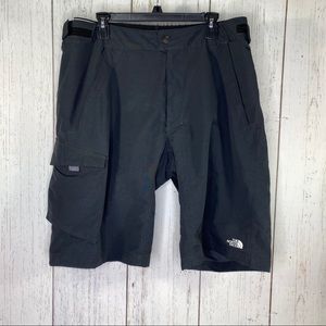 The north face men’s cargo shorts black XL